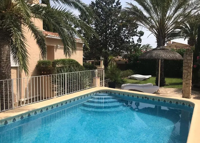 Marta - Montgo فيلة دينايا